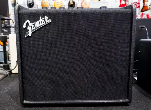 Store Special Product - Fender - Mustang LT25